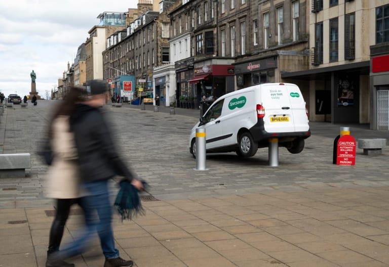 specsavers guerrilla marketing example